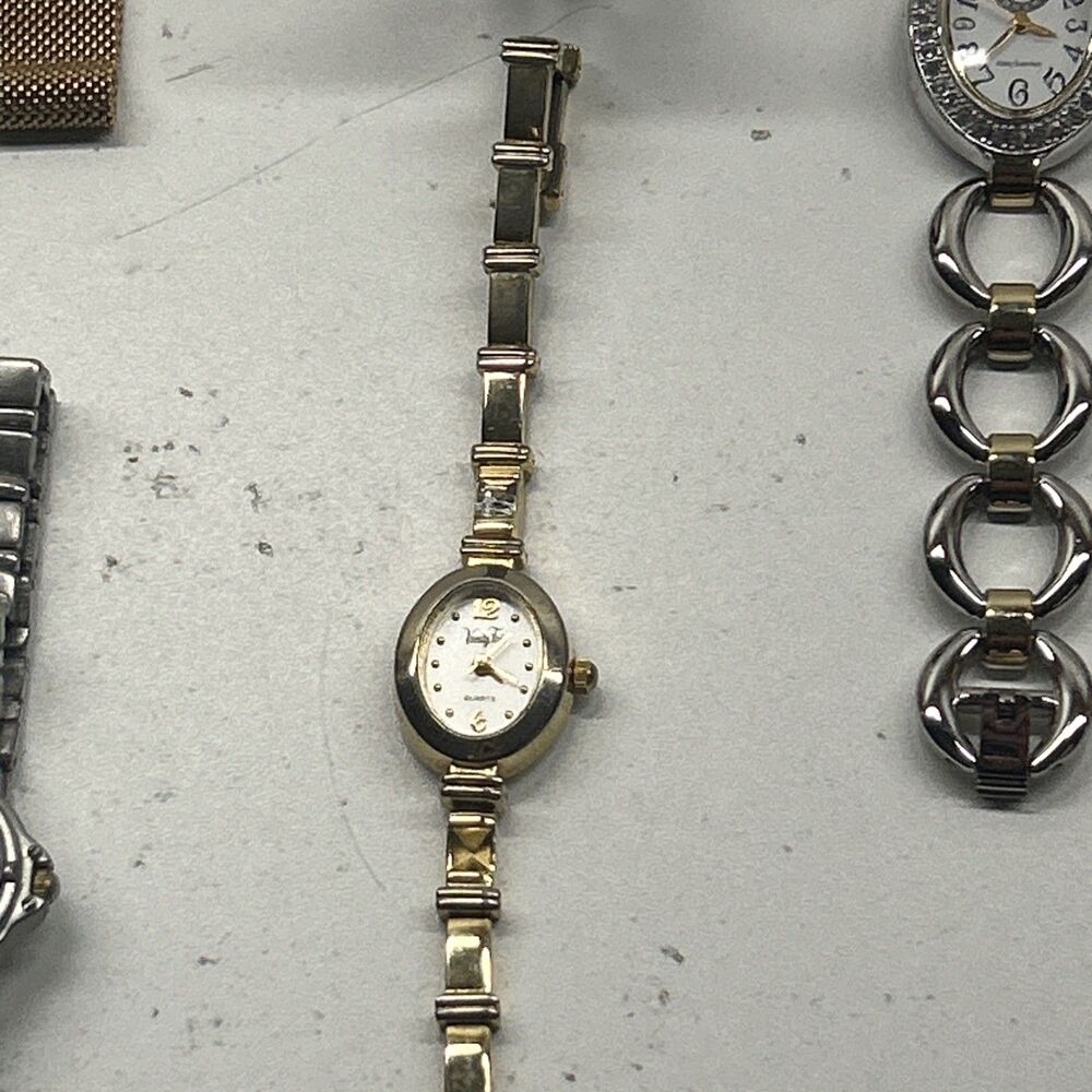 Bundle Of 21 Untested Watches - Mix Of Vintage And Smart Watches - Picture 14 of 16